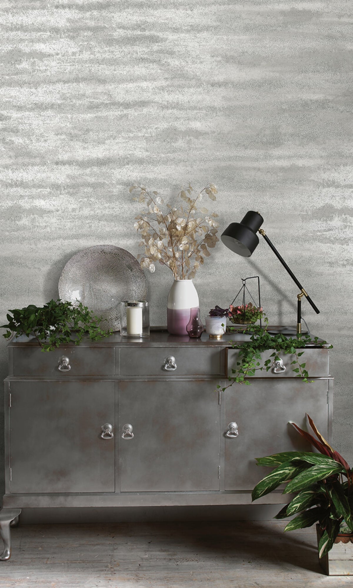 Dove Metallic Glassbeads Wallpaper R8431