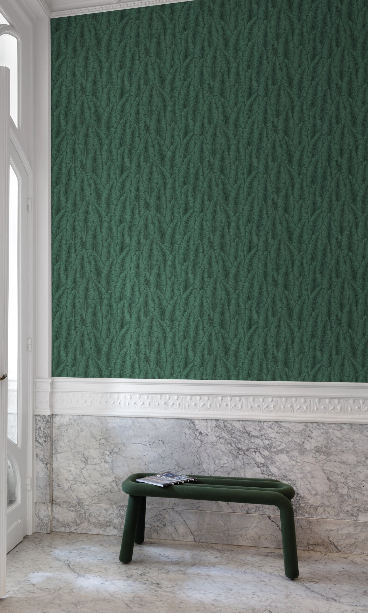 Green Tropical Leaves Botanical Wallpaper R8733