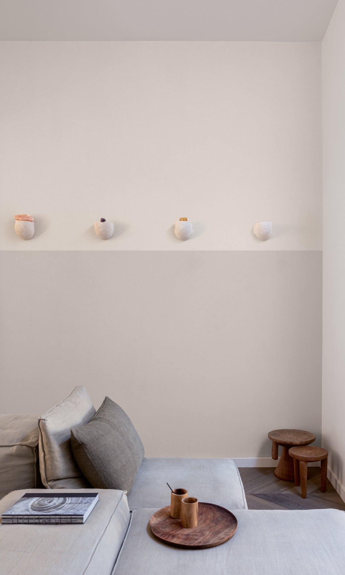 Light Grey Textured Plain Textile Wallpaper R8747
