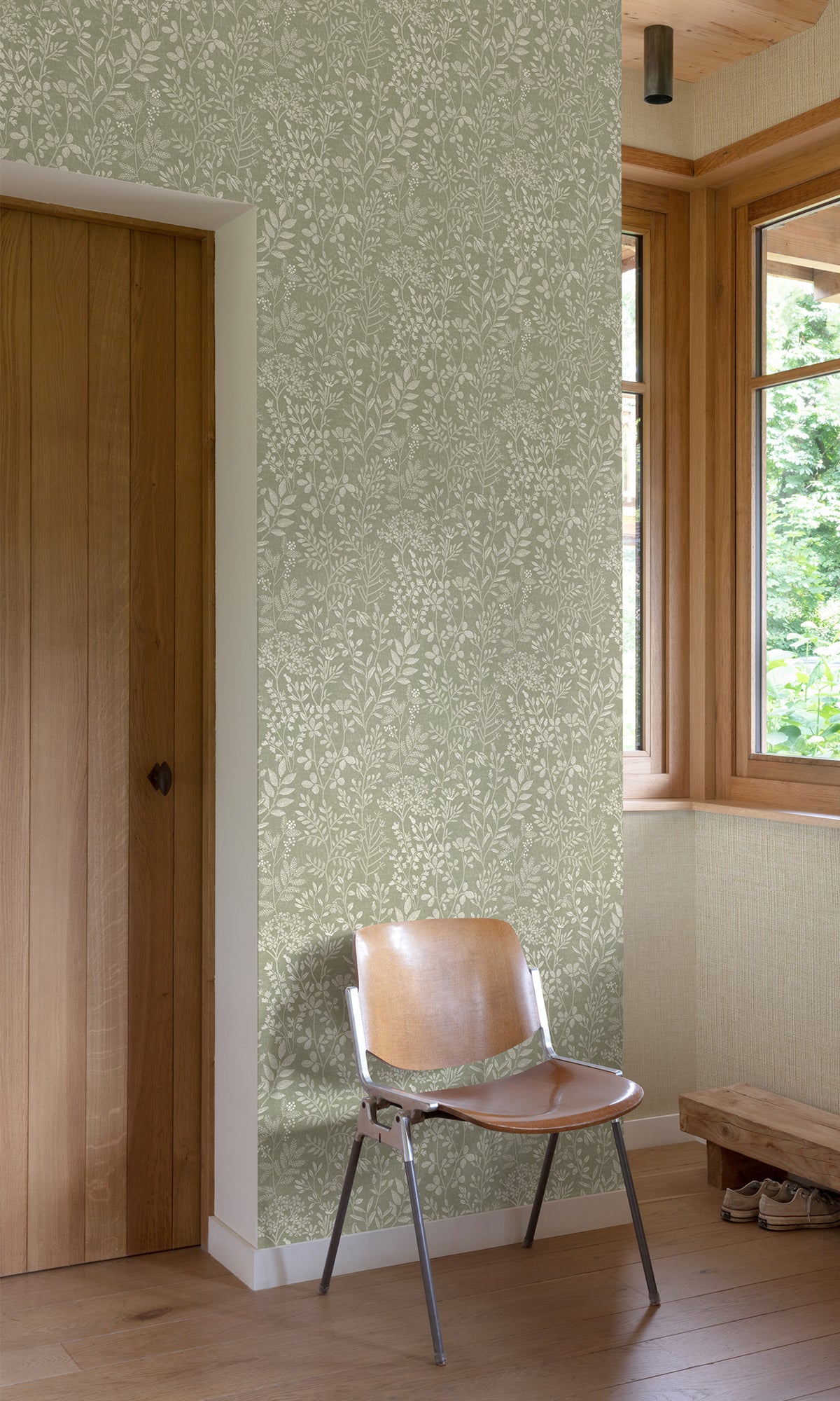 Taupe Grey Leaf Motif Wallpaper R9722