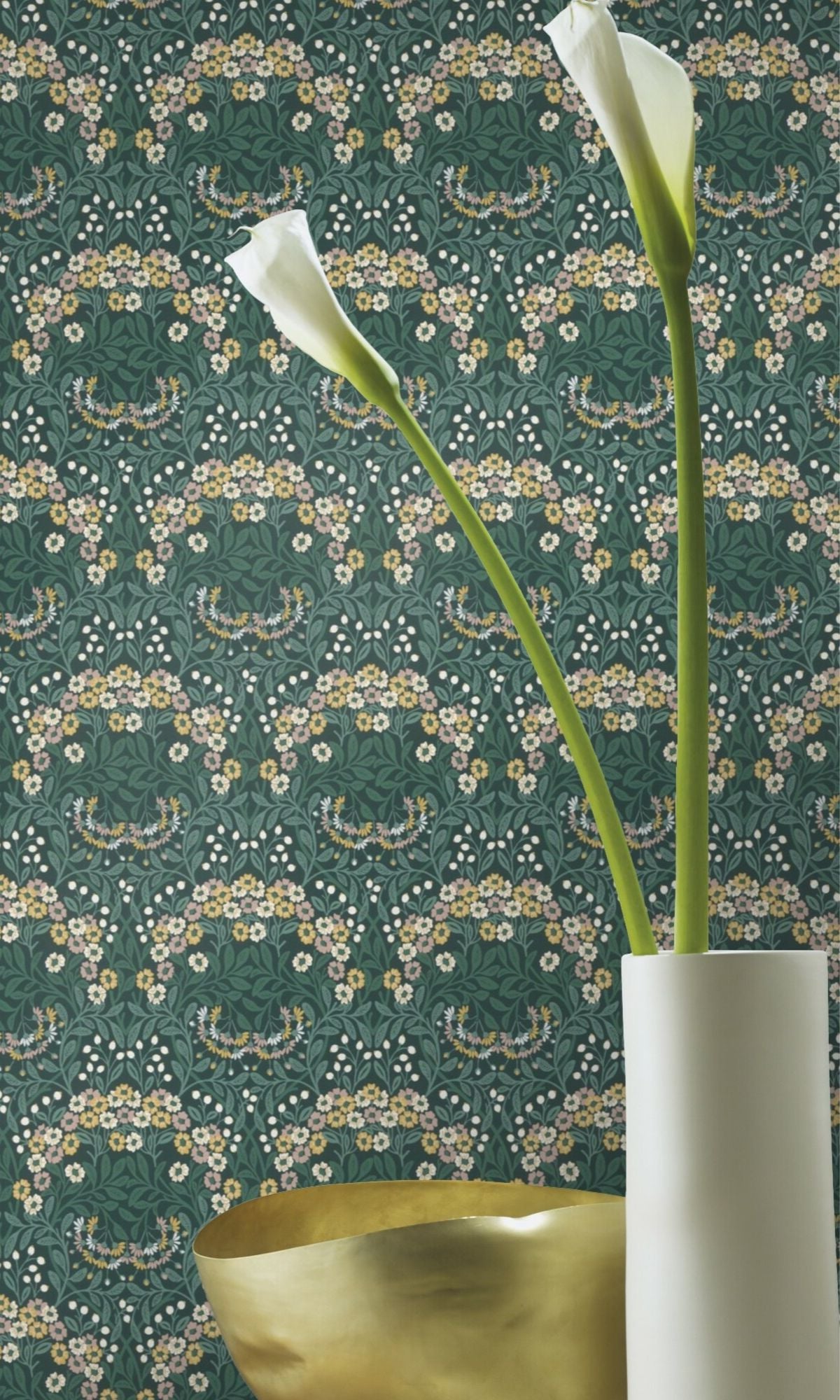 Green & Pink Fresh Jacobean Flowers Floral Wallpaper R7852