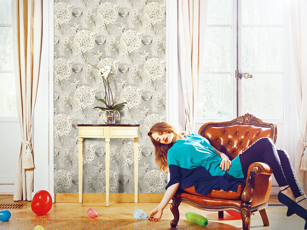 Amazing Nature-themed Wallpapers For Your Living Room