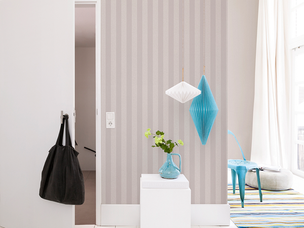 Top 5 Striped Wallpapers for Your Hallway