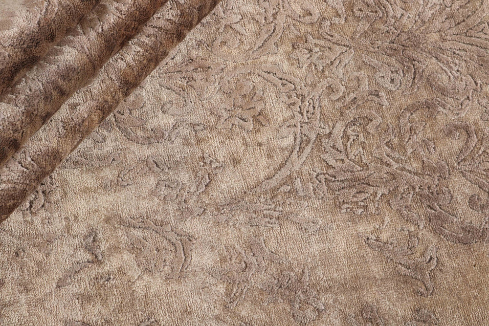 The Damask Collection: Exquisite Hand Knotted Kashmir Rugs for Your Home194 cm x 301 cm