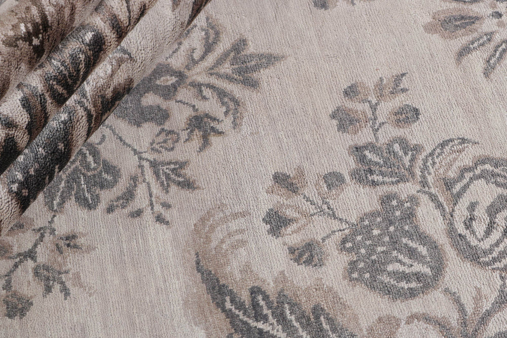 The Damask Collection: Luxurious Hand Knotted Kashmir Rugs with Timeless Appeal255 cm x 311 cm