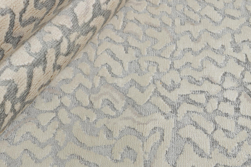 The Damask Collection: Hand Knotted Kashmir Rugs with Classic Patterns84 cm x 304 cm