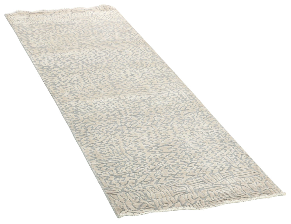The Damask Collection: Hand Knotted Kashmir Rugs with Classic Patterns84 cm x 304 cm