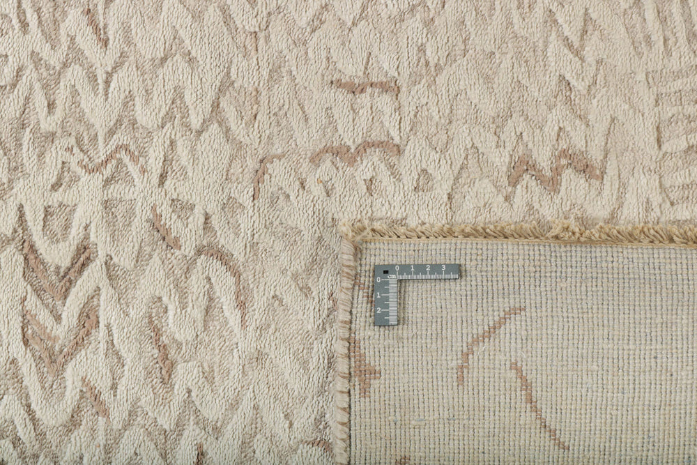 The Damask Collection: Elegant Hand Knotted Kashmir Rugs for Modern Interiors205 cm x 310 cm