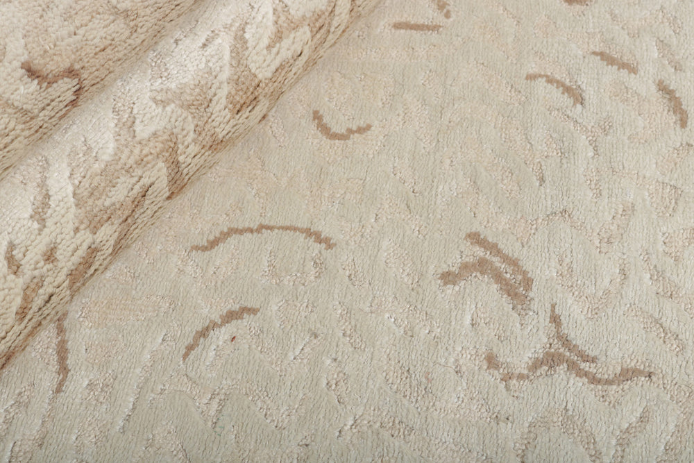 The Damask Collection: Elegant Hand Knotted Kashmir Rugs for Modern Interiors205 cm x 310 cm