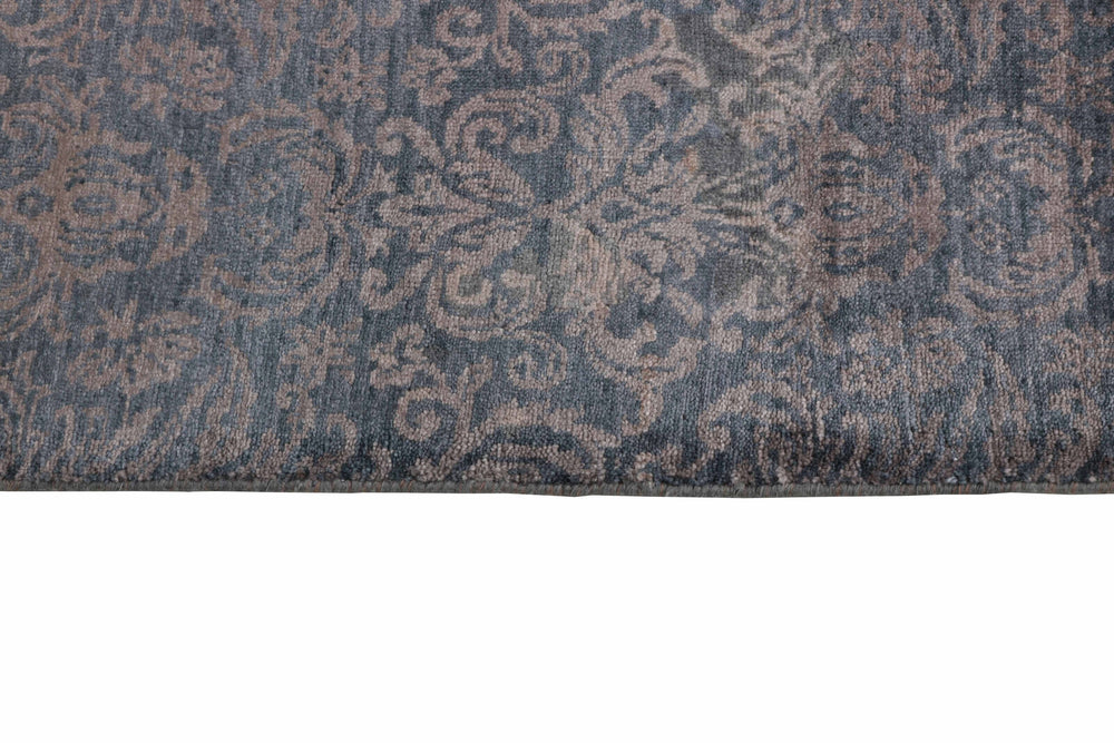The Damask Collection: Timeless Hand Knotted Rugs for Luxurious Homes250 cm x 309 cm