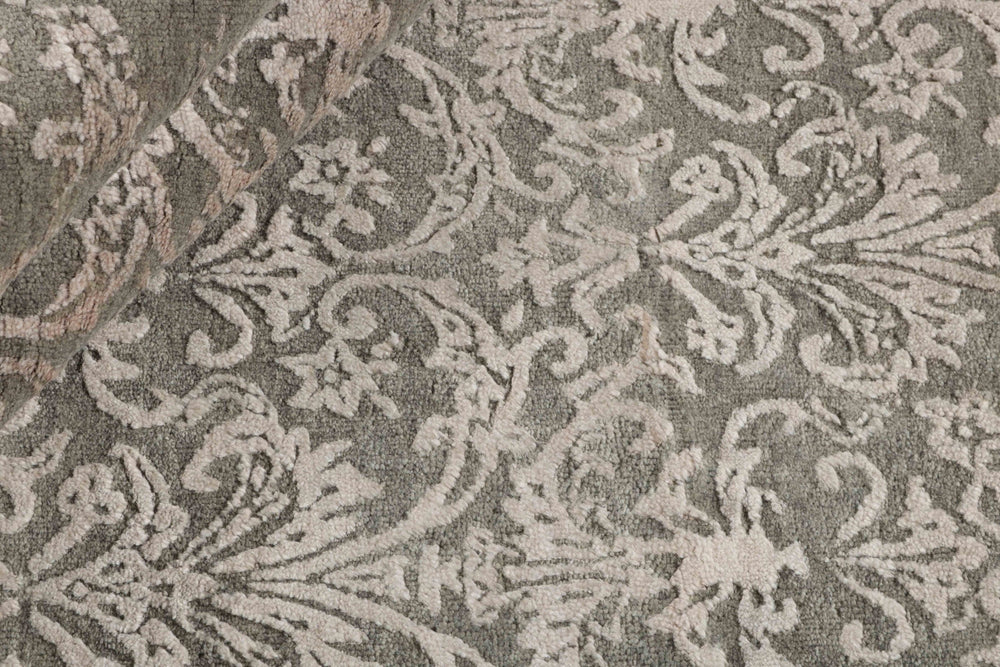 The Damask Collection: Hand Knotted Rugs from Kashmir for Elegant Interiors254 cm x 355 cm