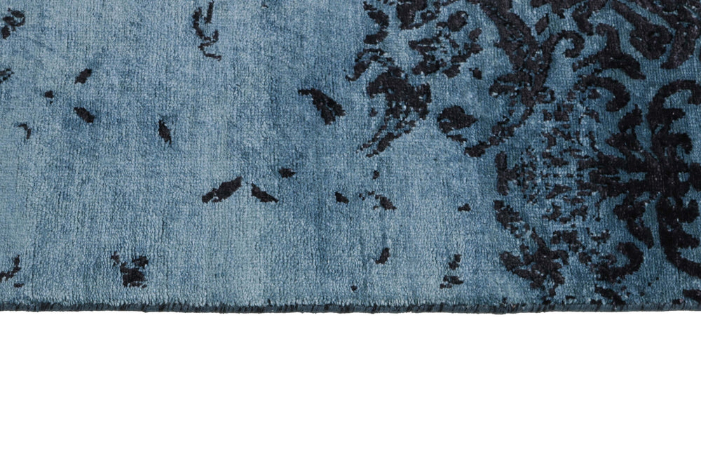 The Damask Collection: Harmonious Hand Knotted Kashmir Rugs for All Tastes246 cm x 306 cm