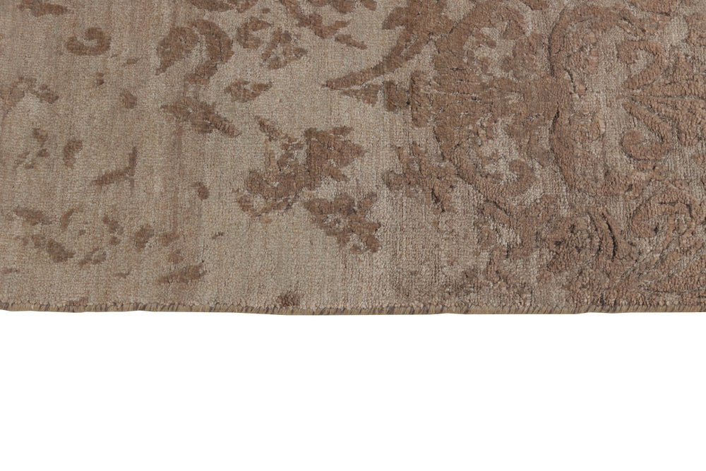 The Damask Collection: Timeless Hand Knotted Rugs from Kashmir for Every Room196 cm x 301 cm