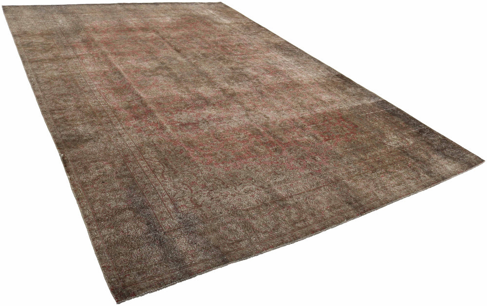 Vintage Royal Collection: Antique Persian Hand-Knotted Rugs in Stonewashed, Recoloured Finishes275 cm x 395 cm