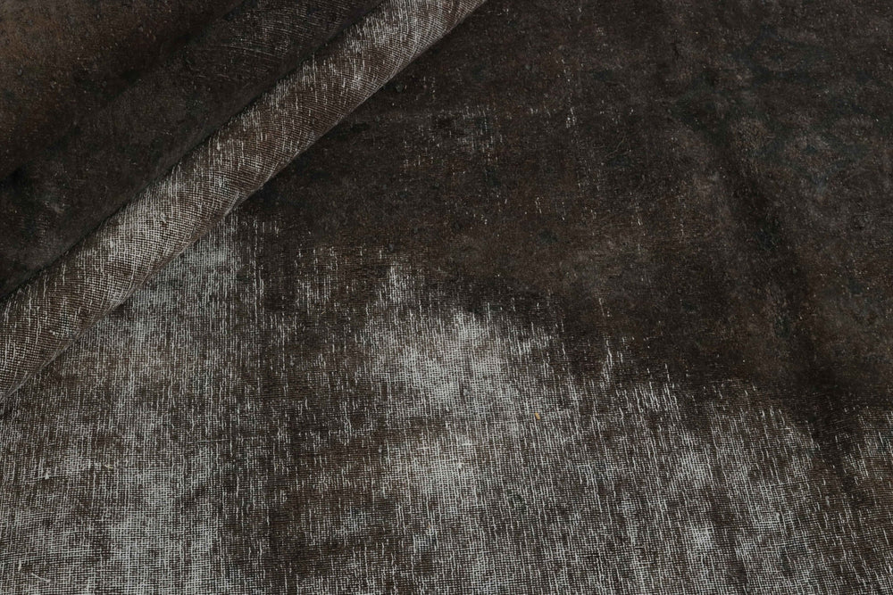 Vintage Royal Collection: Antique Persian Hand-Knotted Rugs in Stonewashed, Recoloured Finishes309 cm x 490 cm
