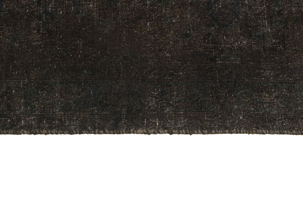 Vintage Royal Collection: Antique Persian Hand-Knotted Rugs in Stonewashed, Recoloured Finishes309 cm x 490 cm