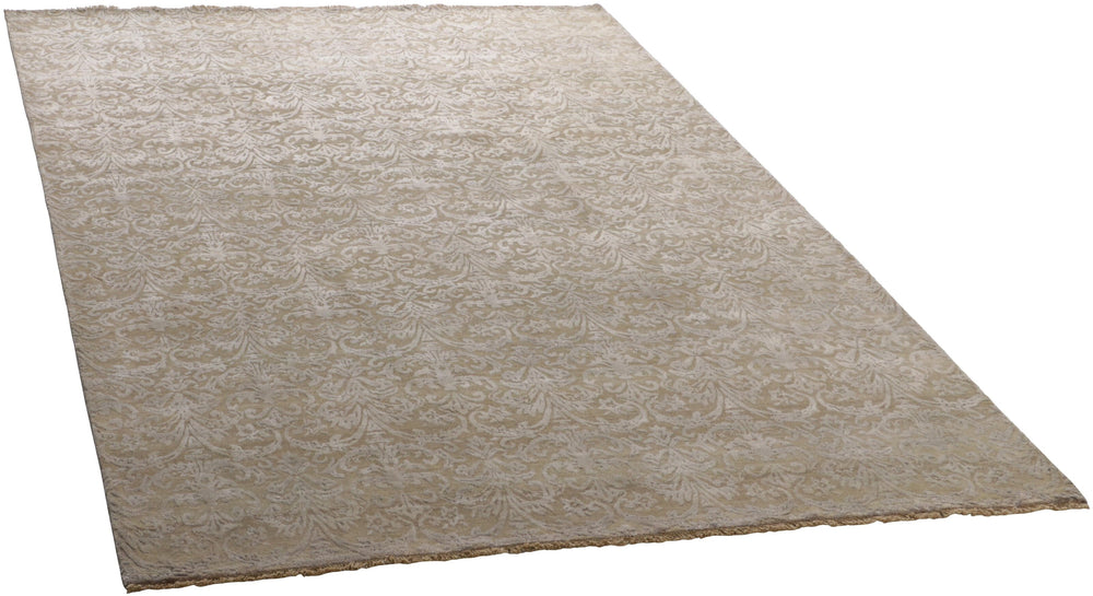 The Damask Collection: Hand Knotted Rugs from Kashmir for Classic Interiors202 cm x 302 cm