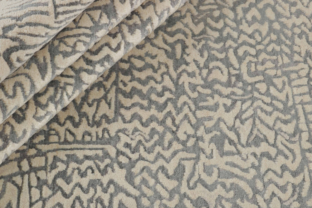 The Damask Collection: Hand Knotted Kashmir Rugs for Classic and Modern Homes249 cm x 352 cm