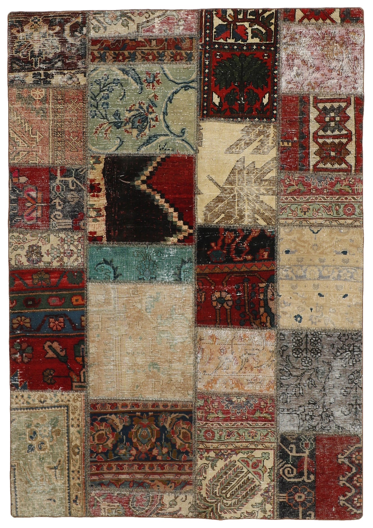 Vintage Royal Patchwork Rugs | Antique Persian Handcraft142 cm x 195 cm