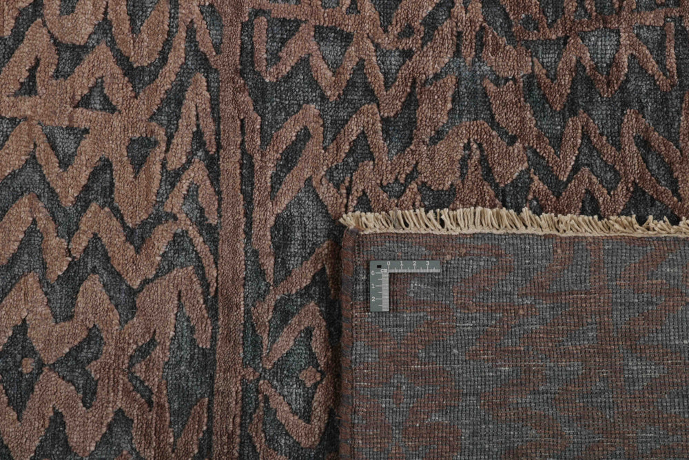 The Damask Collection: Timeless Hand Knotted Rugs from Kashmir for Every Room84 cm x 249 cm