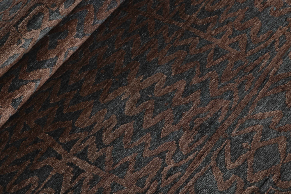 The Damask Collection: Timeless Hand Knotted Rugs from Kashmir for Every Room84 cm x 249 cm