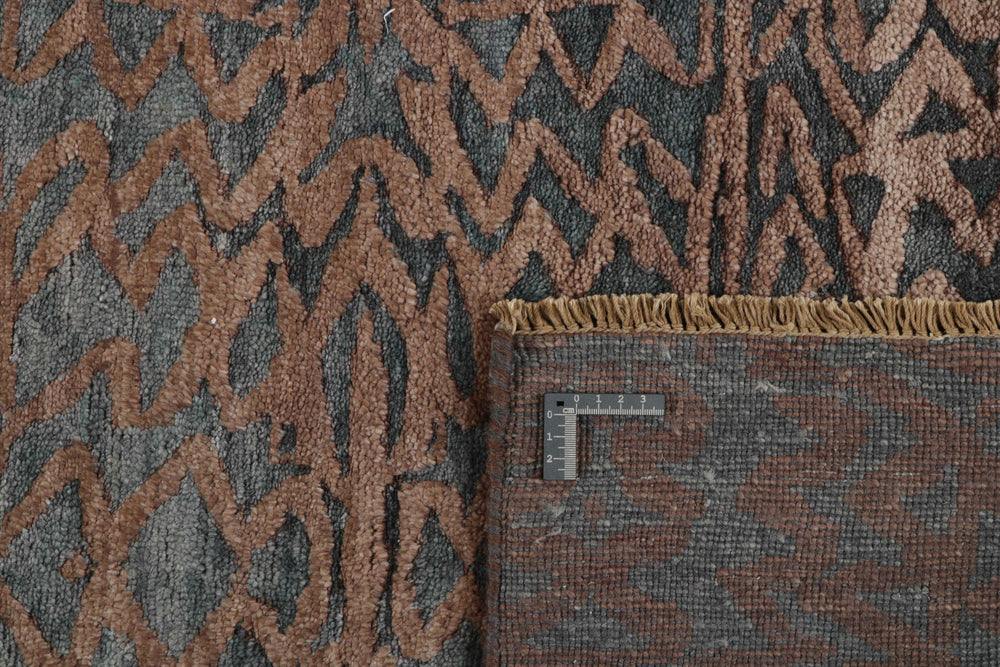 The Damask Collection: Hand Knotted Rugs from Kashmir for Classic Interiors83 cm x 250 cm