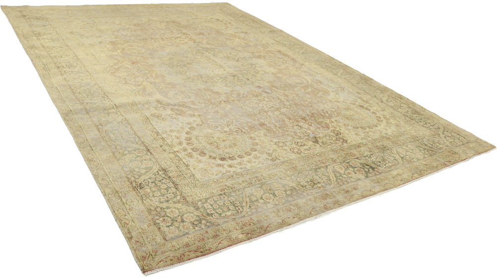 Vintage Kerman Fine Collection: Antique Persian Hand-Knotted Rugs in Stonewashed, Recoloured Finishes296 cm x 396 cm