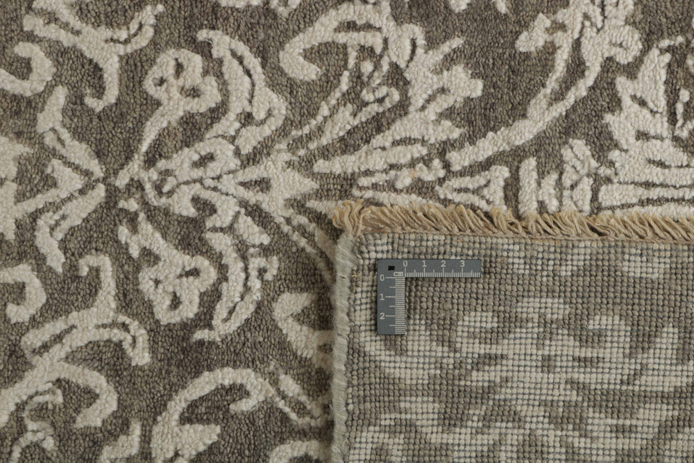 The Damask Collection: Superior Hand Knotted Rugs from Kashmir for Your Home244 cm x 353 cm