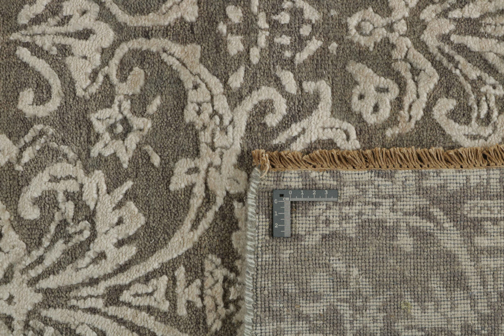 The Damask Collection: Elegant Hand Knotted Rugs from Kashmir for Your Home177 cm x 243 cm