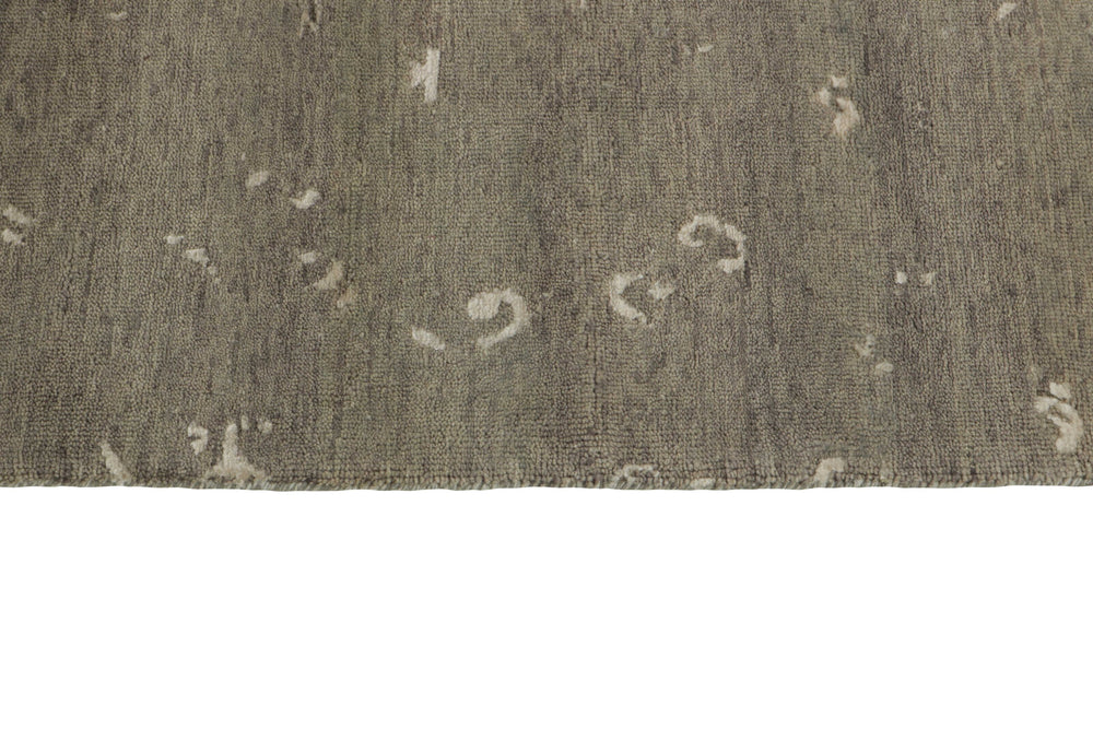 The Damask Collection: Elegant Hand Knotted Rugs from Kashmir for Your Home177 cm x 243 cm