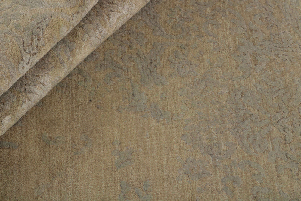 The Damask Collection: Timeless Hand Knotted Rugs from Kashmir for Every Room139 cm x 202 cm