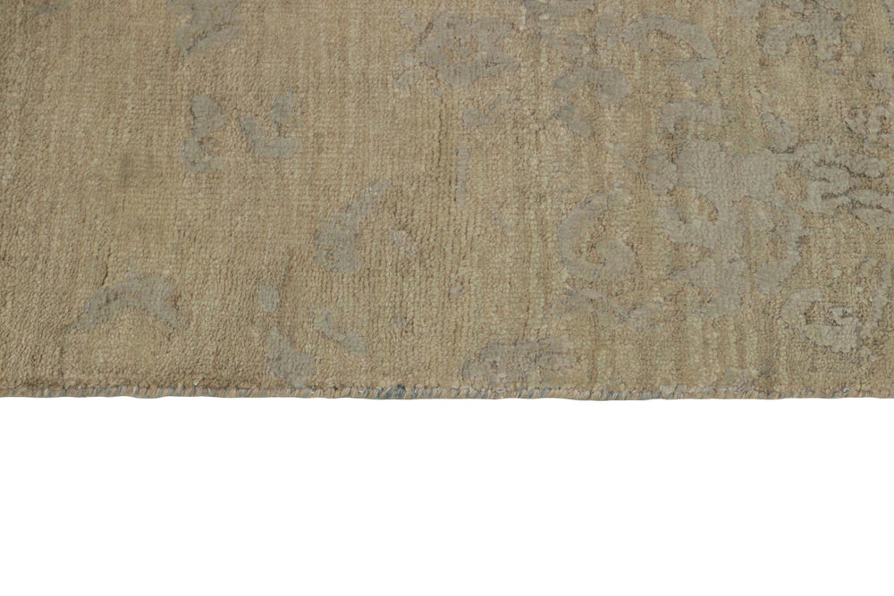 The Damask Collection: Timeless Hand Knotted Rugs from Kashmir for Every Room139 cm x 202 cm