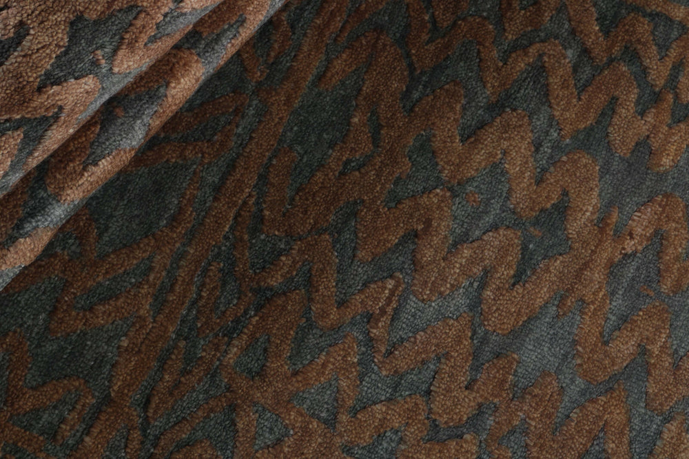 The Damask Collection: Hand Knotted Rugs from Kashmir for Classic Interiors79 cm x 258 cm