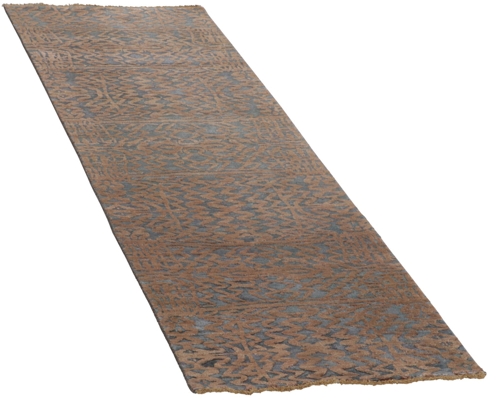 The Damask Collection: Hand Knotted Rugs from Kashmir for Classic Interiors79 cm x 258 cm