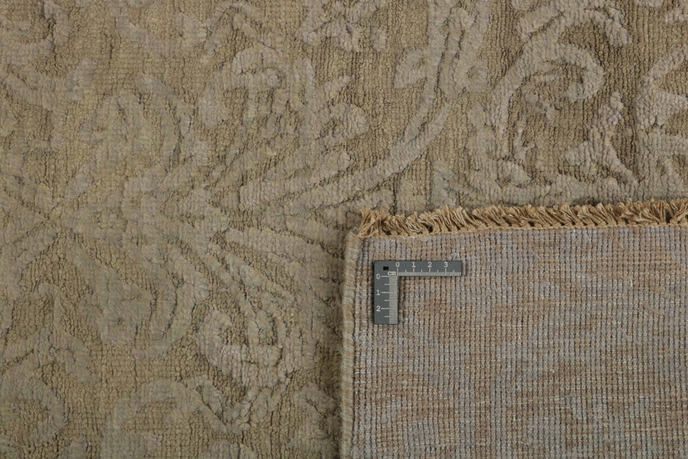 The Damask Collection: Timeless Hand Knotted Rugs for Every Room144 cm x 200 cm