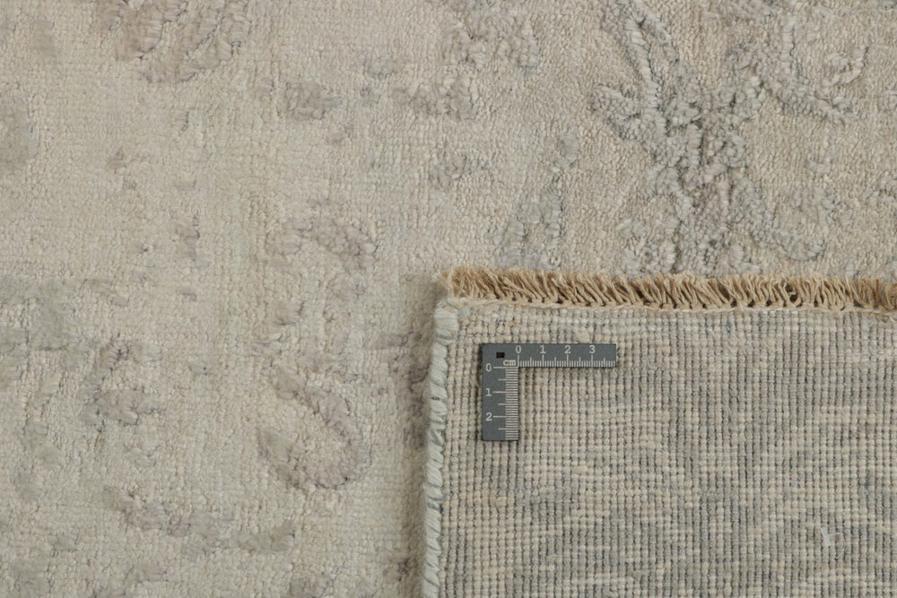 The Damask Collection: Timeless Hand Knotted Kashmir Rugs for Classic Style296 cm x 404 cm