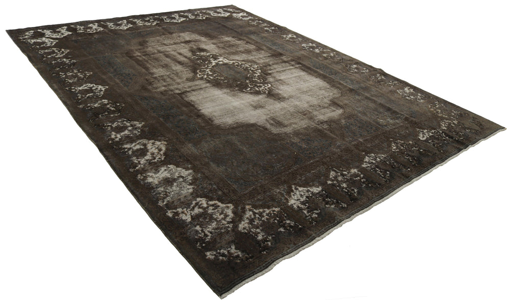 Vintage Kerman Collection: Antique Persian Hand-Knotted Rugs in Recoloured, Stonewashed Finishes284 cm x 370 cm