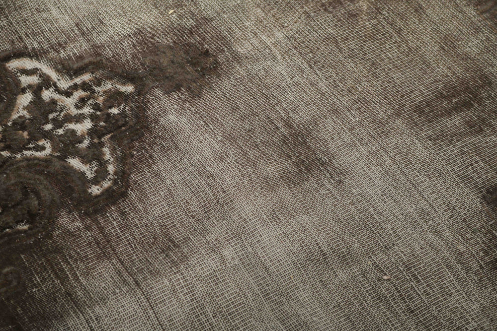 Vintage Kerman Collection: Antique Persian Hand-Knotted Rugs in Recoloured, Stonewashed Finishes284 cm x 370 cm