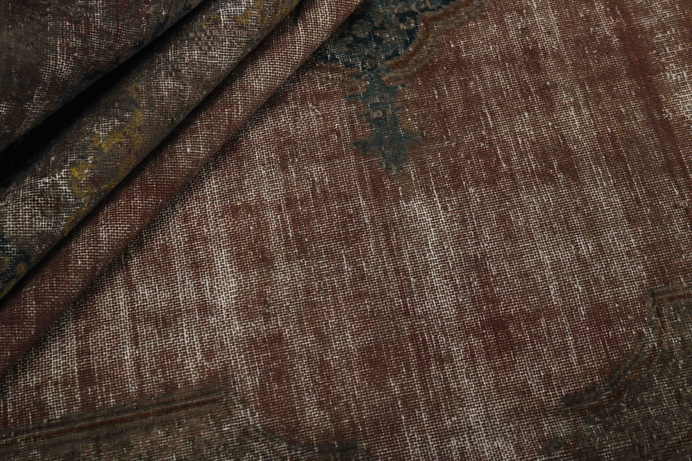 Vintage Kerman Fine Collection: Antique Persian Hand-Knotted Rugs in Stonewashed, Recoloured Finishes300 cm x 406 cm