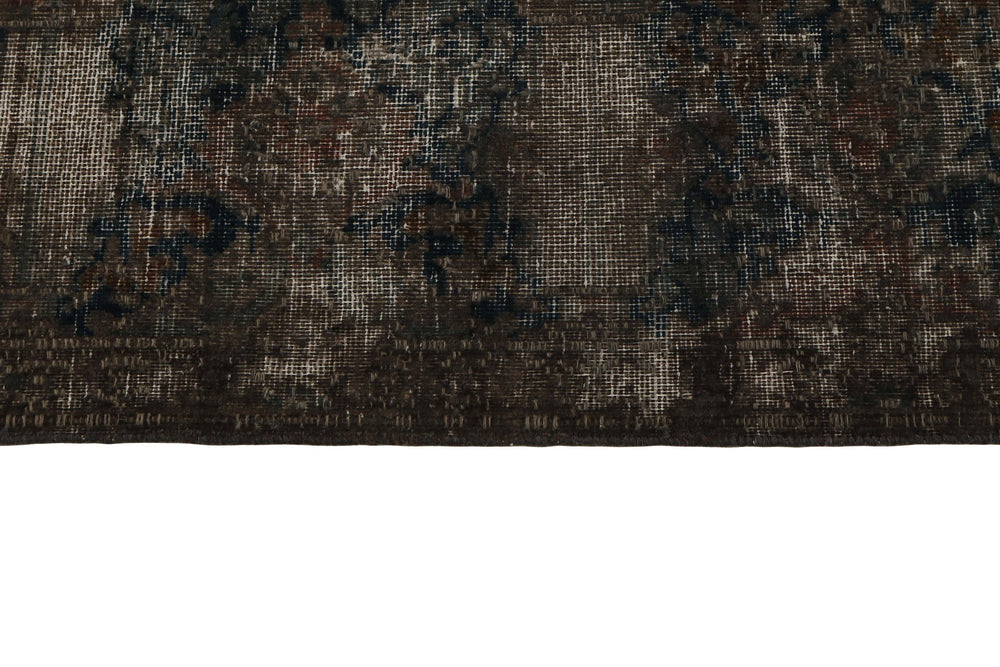 Vintage Kerman Fine Collection: Antique Persian Hand-Knotted Rugs in Stonewashed, Recoloured Finishes300 cm x 406 cm