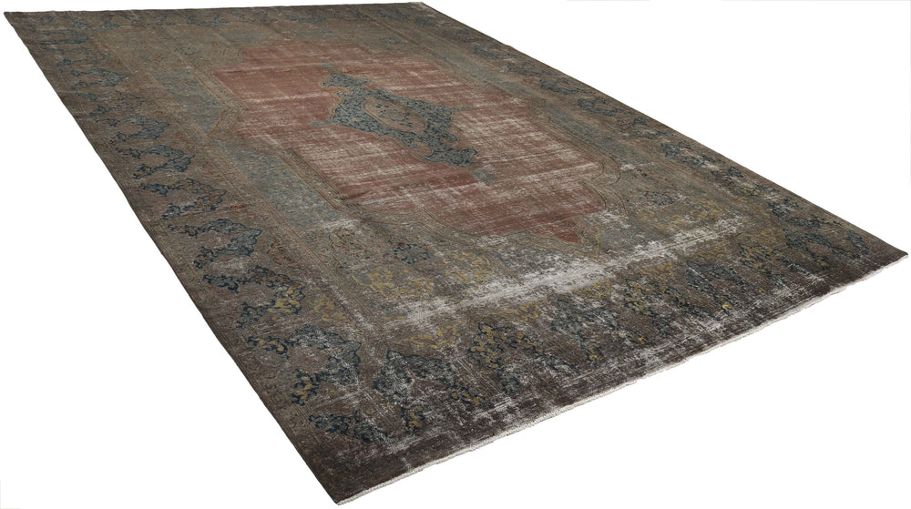 Vintage Kerman Fine Collection: Antique Persian Hand-Knotted Rugs in Stonewashed, Recoloured Finishes300 cm x 406 cm