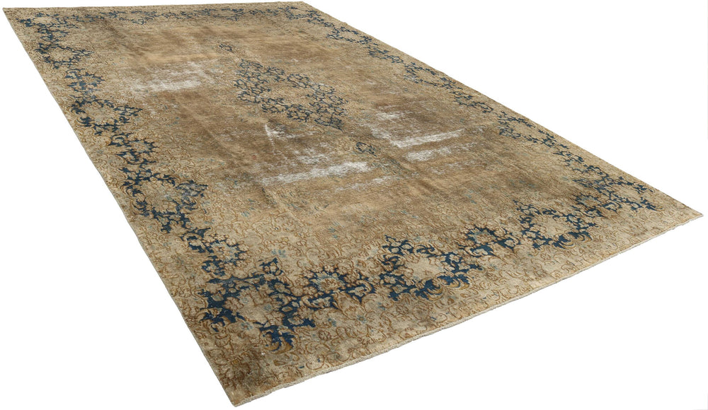 Vintage Kerman Fine Collection: Antique Persian Hand-Knotted Rugs in Stonewashed, Recoloured Finishes269 cm x 407 cm