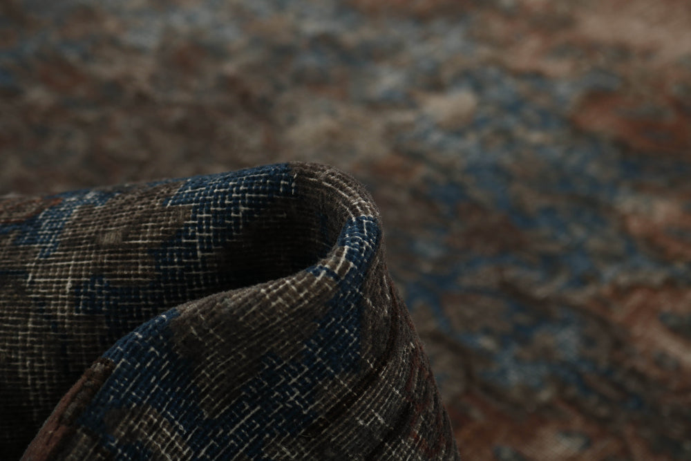 Vintage Kerman Fine Collection: Antique Persian Hand-Knotted Rugs in Stonewashed, Recoloured Finishes295 cm x 391 cm