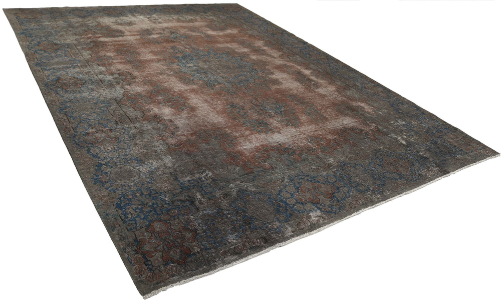Vintage Kerman Fine Collection: Antique Persian Hand-Knotted Rugs in Stonewashed, Recoloured Finishes295 cm x 391 cm