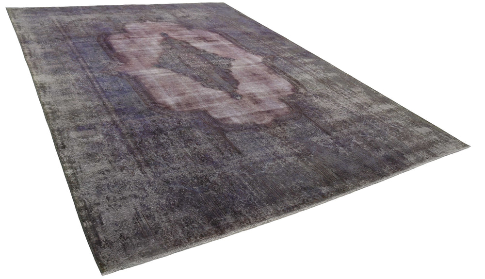 Vintage Kerman Fine Collection: Antique Persian Hand-Knotted Rugs in Stonewashed, Recoloured Finishes280 cm x 393 cm
