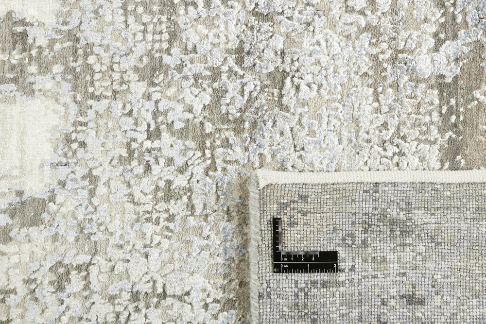 Seduction Rug Collection | High-Quality Hand-Knotted Rugs in Vibrant Colors250 cm x 300 cm
