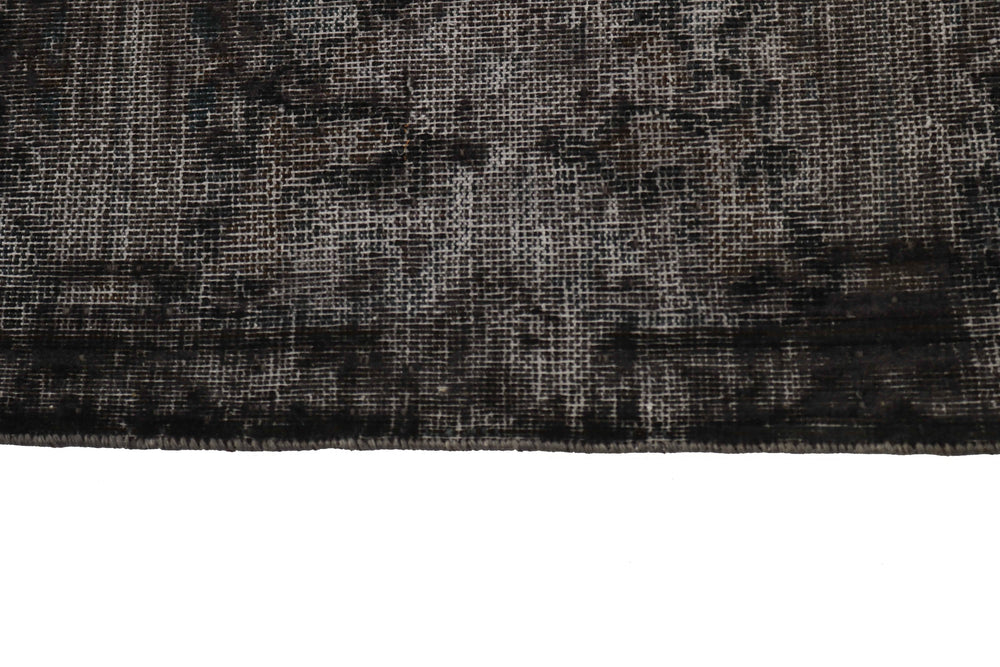 Vintage Kerman Fine Collection: Antique Persian Hand-Knotted Rugs in Stonewashed, Recoloured Finishes298 cm x 388 cm