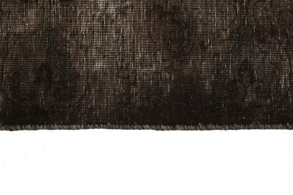 Vintage Royal Collection: Antique Persian Hand-Knotted Rugs in Stonewashed, Recoloured Finishes284 cm x 381 cm
