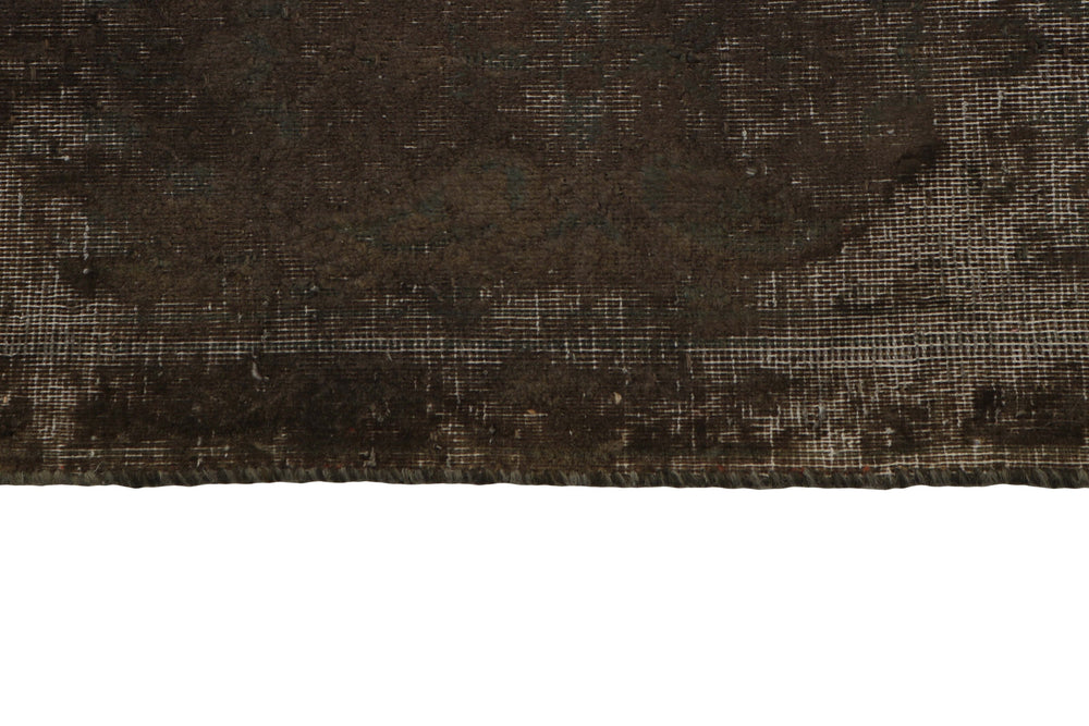 Vintage Kerman Collection: Antique Persian Hand-Knotted Rugs in Recoloured, Stonewashed Finishes291 cm x 382 cm