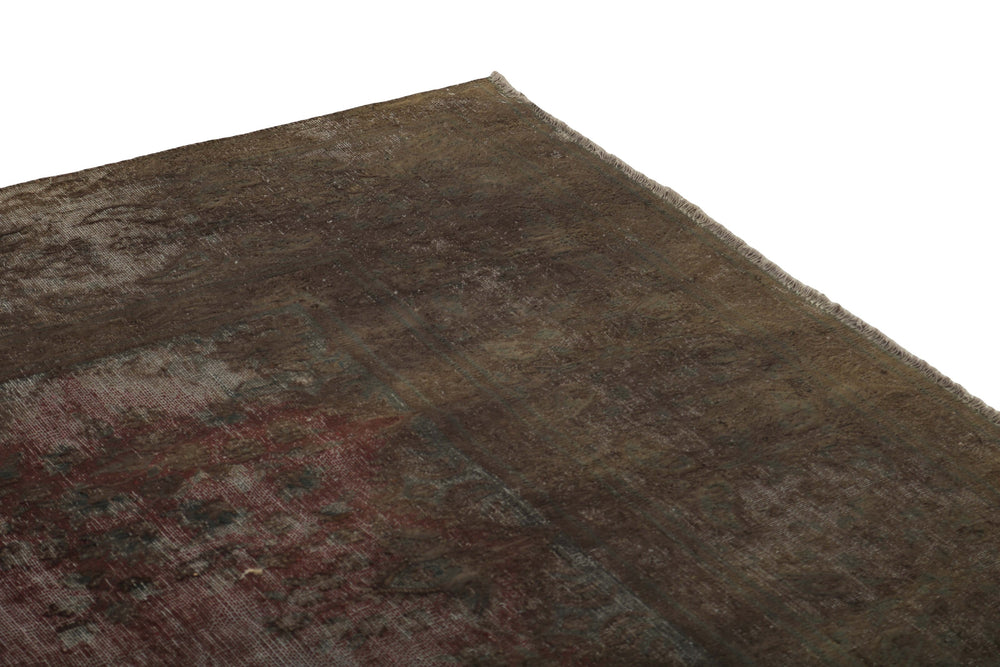 Vintage Kerman Collection: Antique Persian Hand-Knotted Rugs in Recoloured, Stonewashed Finishes291 cm x 382 cm